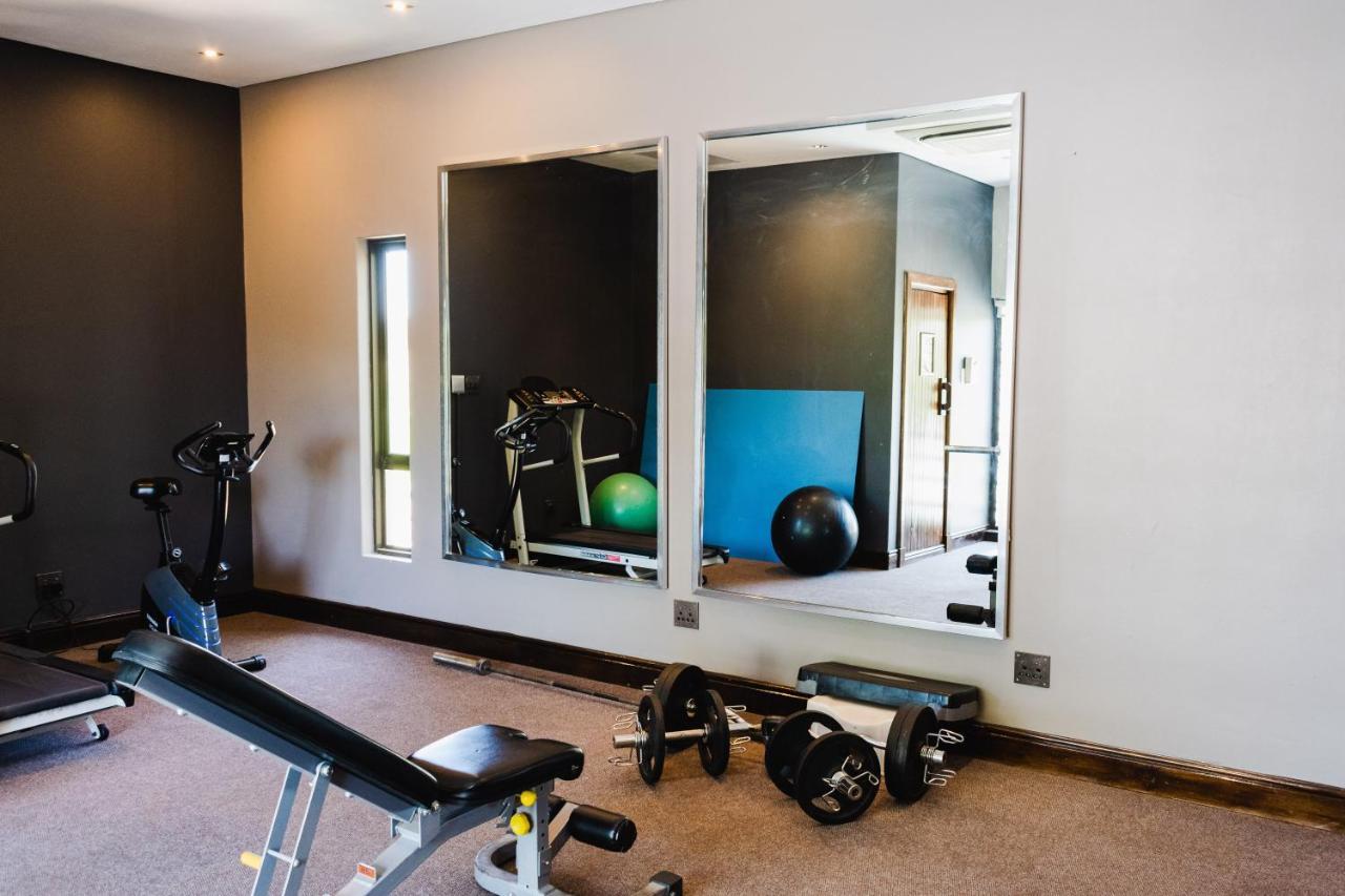 Tredenham Boutique Hotel Bloemfontein Bagian luar foto Gym mirrors